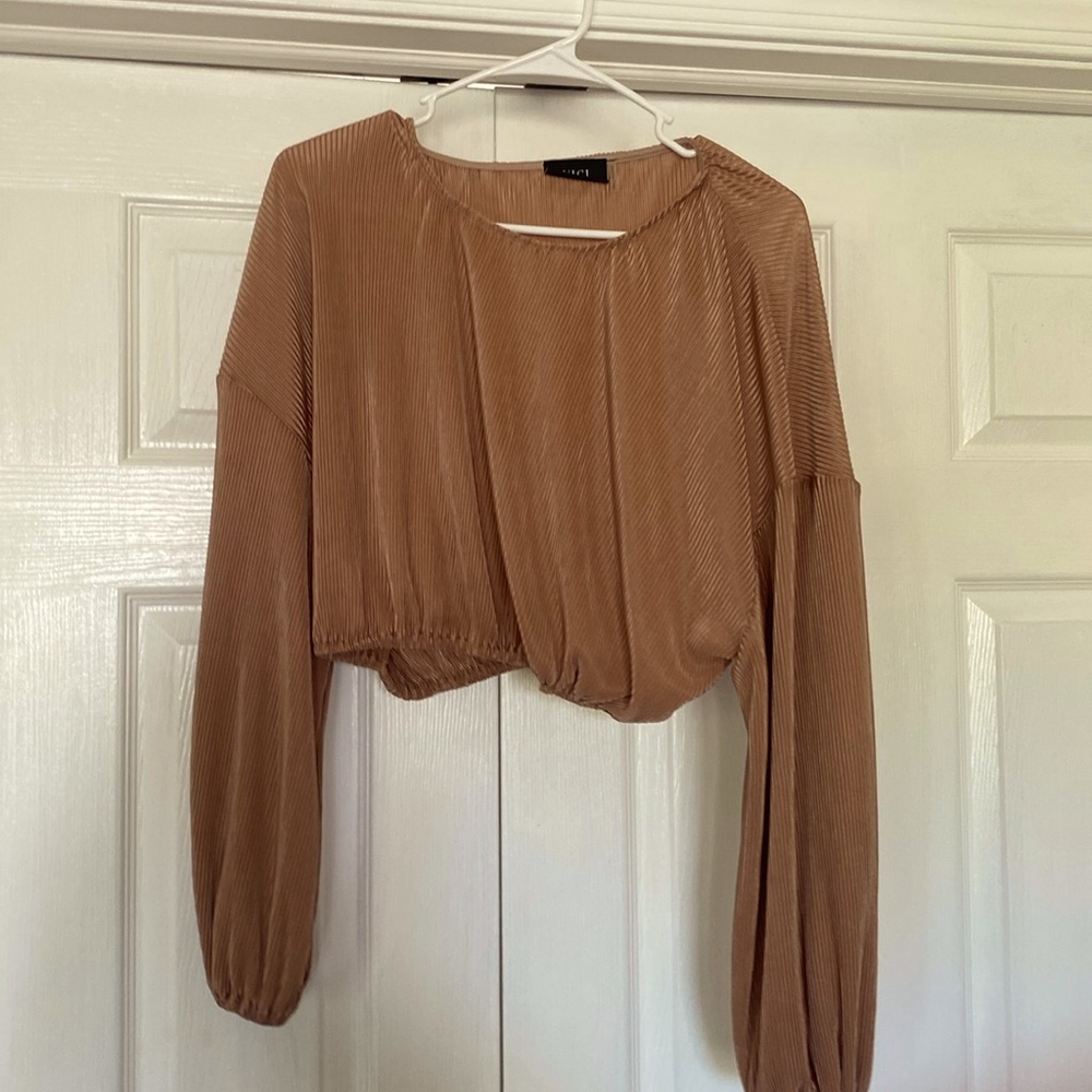 Long sleeved shirt